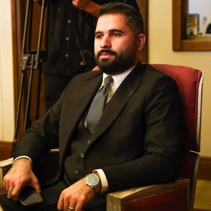 اپیزود چهل و یک؛ علی نیکزاد (مدیر توسعه کسب و کار شرکت طلای هنزا) اپیزود چهل و یک؛ علی نیکزاد (مدیر توسعه کسب و کار شرکت طلای هنزا)