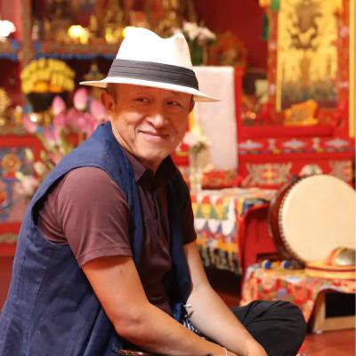 Která učení myslel Buddha doslova a která ne tak úplně - Dzongsar Jamyang Khyentse Rinpočhe Která učení myslel Buddha doslova a která ne tak úplně - Dzongsar Jamyang Khyentse Rinpočhe