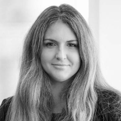 #103 From the Only Woman on Lehman’s 100-Person Trading Floor to Turning Down Head of Hedge Fund Sales (Justine Morton, Providence Wealth Advisory)