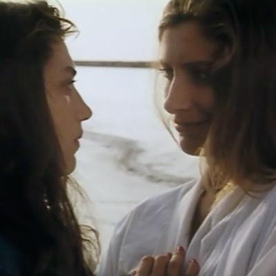 3.19 - Lola (1986), con Assumpta Serna, Josep Maria Civit y Eric Peretti. 3.19 - Lola (1986), con Assumpta Serna, Josep Maria Civit y Eric Peretti.