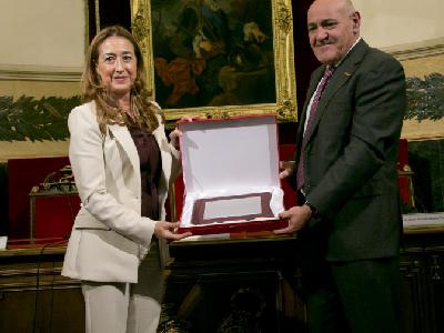 La aragonesa Carmen García Mur, Premio Nacional de la Sociedad de Radiología Médica