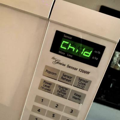 1095: X-Files: S2.E3 "Blood" 1095: X-Files: S2.E3 "Blood"