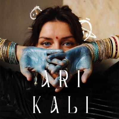 À la découverte d'Ari Kali et sa pop incantatoire aux subtiles sonorités indo-gitanes