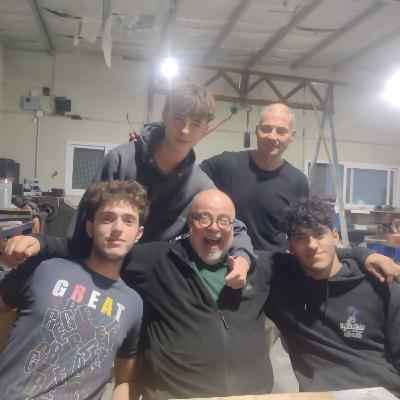 Transforman y logran un auto eléctrico