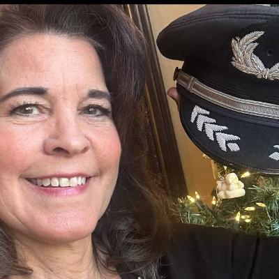 Christmas As A Krank - Pilot Wives [EP76]