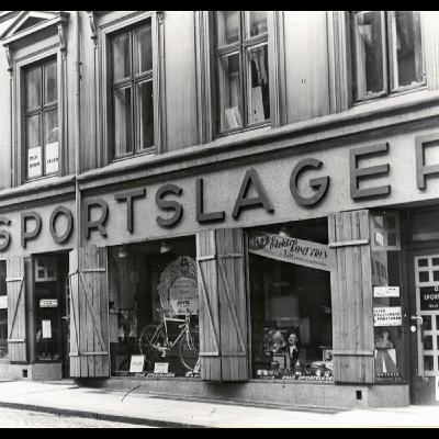 Sagaen om navn.no Sagaen om navn.no