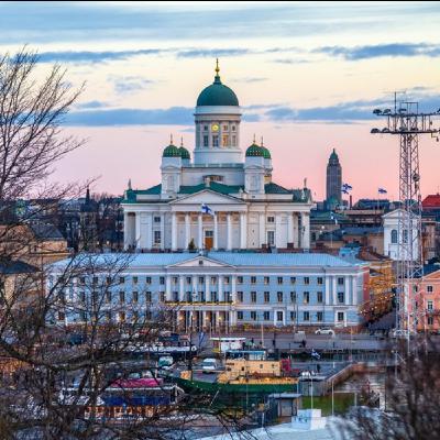 Keine Verkehrstoten in Helsinki | Naturschutz in Hamburg | Augentropfen statt Lesebrille | Kühe zum Kuscheln