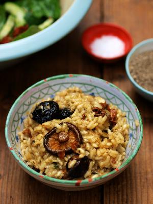 New nutrition guidelines call for less salt and sugar in school meals, Simple isometric exercises can lower blood pressure, Crispy Mushroom Risotto