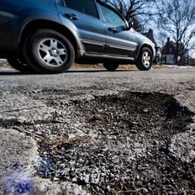 Concerns Raised by Louth Councillor Over Potholes at M1 Retail Park - 29/01/2026