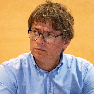 A NEMZETI IDENTITÁS ÚJRAGONDOLÁSA // Dr. Varga Szabolcs történész A NEMZETI IDENTITÁS ÚJRAGONDOLÁSA // Dr. Varga Szabolcs történész