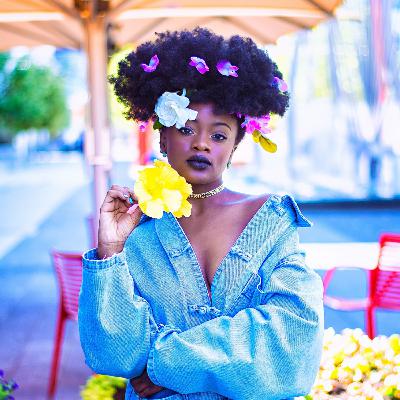 The crown returns: hair accessories take the spotlight
