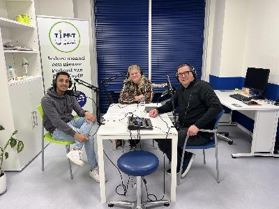 Topfit op de Cast: Aflevering 15- Podotherapie. We ontvangen Ilka Heuvelman, podotherapeut in Boskoop. We bespreken o.a. hielspoor, op welke schoenen moet je niet lopen en Hallux valgus