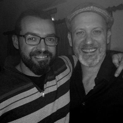 1-Tips from a Funky Fingerstyle soul Adam Rafferty . (Acero)