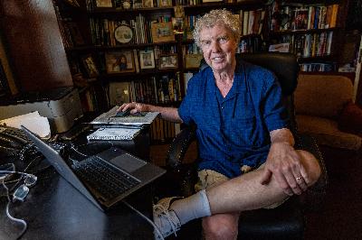 Hall of Fame sportswriter Dan Shaughnessy made his career rooting for himself