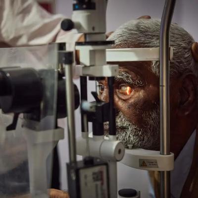 Cómo devolver la visión a millones de personas solo con la ayuda de un smartphone