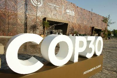 COP30: Belém encerra cúpula preparatória com anúncios de US$ 5 bilhões para florestas tropicais