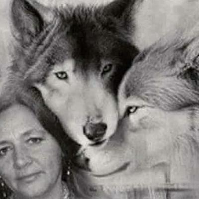 Kelly 2 Wolves Guest on Wise Woman Podcast Kelly 2 Wolves Guest on Wise Woman Podcast