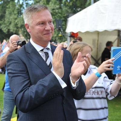 Hull FC Coffee Corner Podcast Ft. Adam Pearson