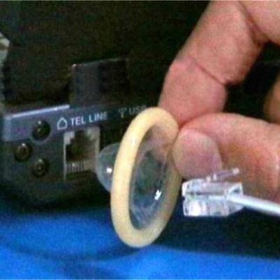 Paguei a internet com a buceta Paguei a internet com a buceta