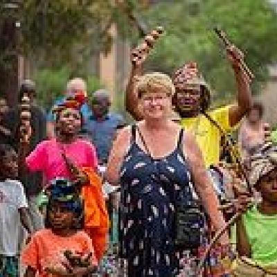 Asso Kiamvu le pont avec Agnès Polet et Janine Moisson