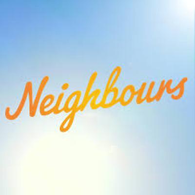 OG Neighbours Troublemaker Returns To The Show & Leonardo DiCaprio WASN'T The First Pick For Titanic!