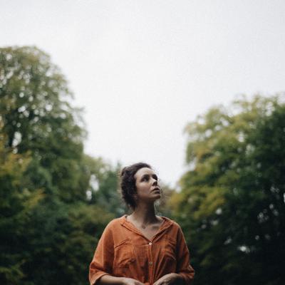 TPOE 371: Laura Elizabeth Hughes