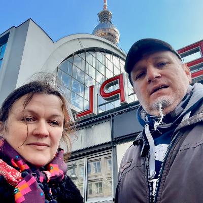 Берлин -Александерплатц - главный транспортный узел, удобный шопинг и вкусный фастфуд Берлин -Александерплатц - главный транспортный узел, удобный шопинг и вкусный фастфуд