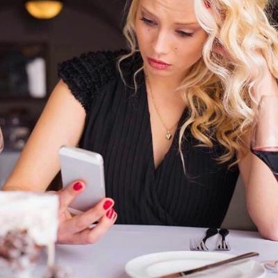 Why Your Ex Really Texts You Again