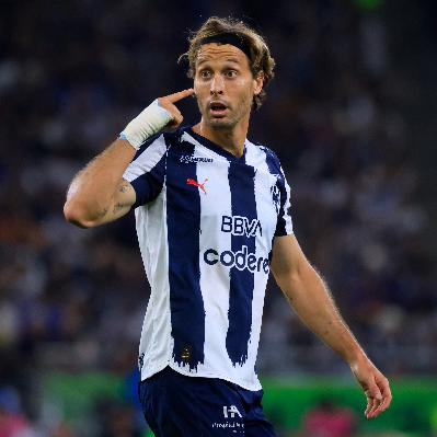 Entrevista | Sergio Canales abre la puerta a volver al Racing: "Llevamos mucho tiempo hablando" Entrevista | Sergio Canales abre la puerta a volver al Racing: "Llevamos mucho tiempo hablando"
