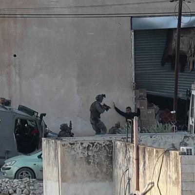 Video shows Israeli soldiers shooting surrendering Palestinians in Jenin Video shows Israeli soldiers shooting surrendering Palestinians in Jenin