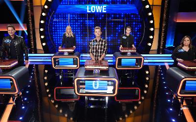201: 06/07/21 - Husband of the Year! Rob Lowe Gifts Wife Sheryl Berkoff Her ‘Dream’ to Compete on ‘Celebrity Family Feud’ 201: 06/07/21 - Husband of the Year! Rob Lowe Gifts Wife Sheryl Berkoff Her ‘Dream’ to Compete on ‘Celebrity Family Feud’