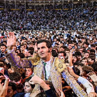 Clarín - Invasión del ruedo: ¿peligrosas salidas a hombros? - 25/10/25 Clarín - Invasión del ruedo: ¿peligrosas salidas a hombros? - 25/10/25