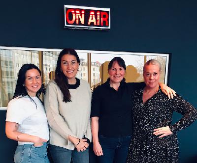 14. Besökspodden - “Vår enda fasta rutin är att gå upp 06:30 varje dag, sen kör man bara” - Marie Ekberg & Lydia Johnler om att äga & driva egen kvarterskrog