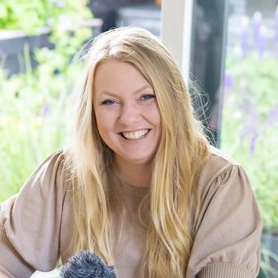 Gevoelige Kwesties Podcast- #36 Hoe minimaliseren je helpt om een leven te krijgen dat bij jou past. Gevoelige Kwesties Podcast- #36 Hoe minimaliseren je helpt om een leven te krijgen dat bij jou past.