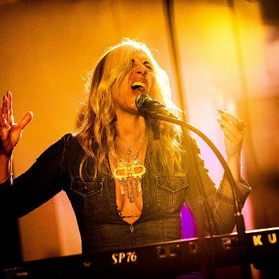 Gerry Casey Interviews Eliza Neals