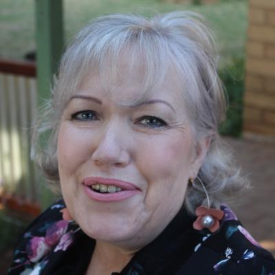 Kanker Schmanker, sê die Afrikaanse skrywer Madelein Rust Kanker Schmanker, sê die Afrikaanse skrywer Madelein Rust