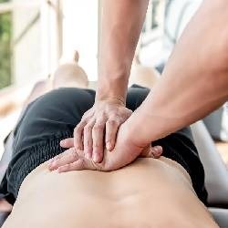 Knee Pain & Injury Treatment | Ayr Spinal Care