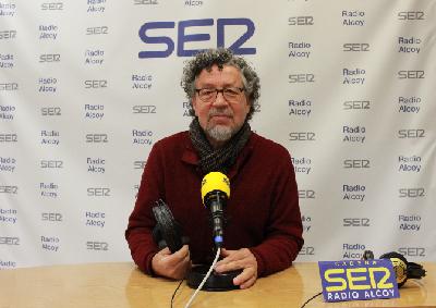 Entrevista a Enric Piera per la presentació del seu llibre a Alcoi.