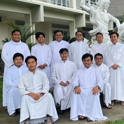 Membentuk Imam Generalis: Belajar dari Romo Mangun dan Realitas Zaman Membentuk Imam Generalis: Belajar dari Romo Mangun dan Realitas Zaman