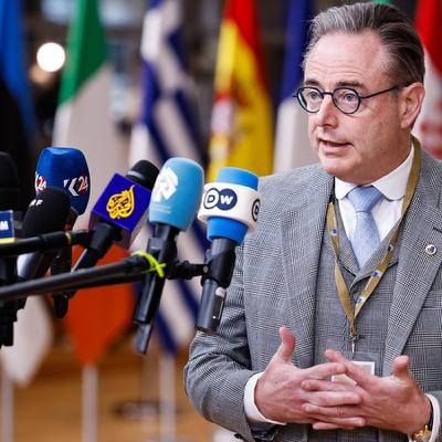 Micheál Ó Conchúir : Stiúrthóir Choiste na Réigiún san Aontas Eorpach. Micheál Ó Conchúir : Stiúrthóir Choiste na Réigiún san Aontas Eorpach.