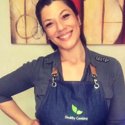 Romina Salina (Clases Presenciales de Pastas Experiencias Gastronómicas & Team Buildings) La Barra de Macu @MazzucaMacu Romina Salina (Clases Presenciales de Pastas Experiencias Gastronómicas & Team Buildings) La Barra de Macu @MazzucaMacu