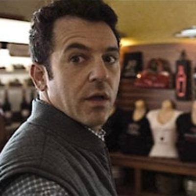 125 - S10 EP08 - Friends From College S01 Ep5-8