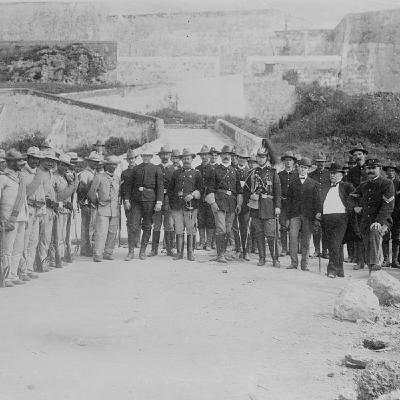 S8 Ep281: REEVALUATING CANADA'S RELATIONSHIP WITH CUBA AMIDST VENEZUELAN TENSIONS Colleague Charles Burton. John Batchelor and Charles Burton discuss whether Ottawa's friendly ties with Havana will endure given the unfolding Venezuela episode and US scrutiny. Burto S8 Ep281: REEVALUATING CANADA'S RELATIONSHIP WITH CUBA AMIDST VENEZUELAN TENSIONS Colleague Charles Burton. John Batchelor and Charles Burton discuss whether Ottawa's friendly ties with Havana will endure given the unfolding Venezuela episode and US scrutiny. Burto