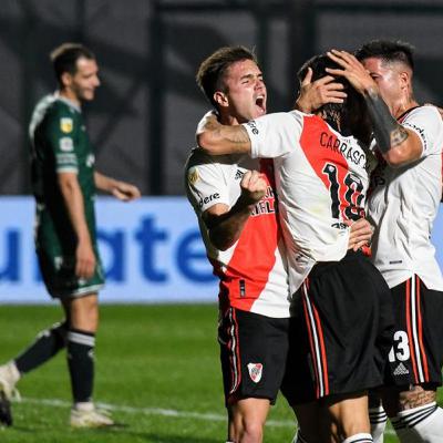 Programa de radio: River, Pasión millonaria.Todas las novedades del millo.Conduce: Susana Ch.de Franchin y participan el periodista Alexis Fuma, el historiador Roberto Errasti y Mariana Barceló.