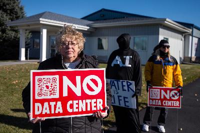Port Washington residents launch recall effort over data center, Milwaukee schools complete lead remediation