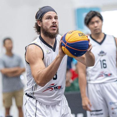 Talking 3x3 ft. Devin Gilligan