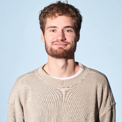 E9 - gæsteafsnit: Jonas Kjærsgaard, god hyggesnak samt uventet digtoplæsning :D