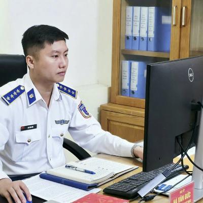 Chuyện đêm - Đại úy Hà Văn Đức, bản lĩnh người lính kỹ thuật giữ nhịp vận hành những con tàu Chuyện đêm - Đại úy Hà Văn Đức, bản lĩnh người lính kỹ thuật giữ nhịp vận hành những con tàu