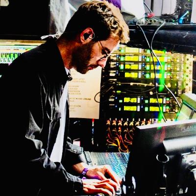 Bernhard Kühne - zwischen Klassik, Metal, 80er, Rap, FOH, Monitor und Studio Bernhard Kühne - zwischen Klassik, Metal, 80er, Rap, FOH, Monitor und Studio