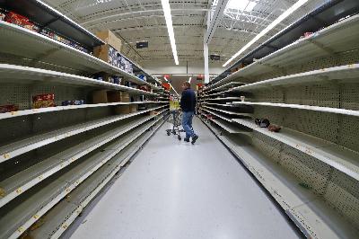 Rising insurance rates, Food at dollar stores, Efforts to reduce smoking in Wisconsin